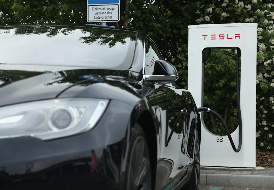 Tesla Won’t Like Latest Europe Sales Numbers as Consumers Make Key Shift