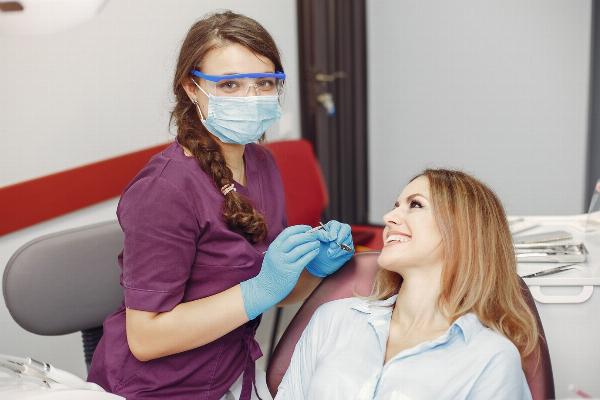 How Teeth Straightening in Beckton Can Improve Oral Health and Boost Confidence